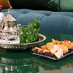 Les Portes De L'orient Riad Tours