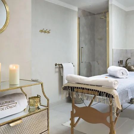Riad Les Portes De L'orient