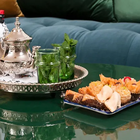 Les Portes De L'orient Riad Tours