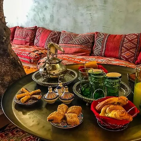 Les Portes De L'orient Riad Tours