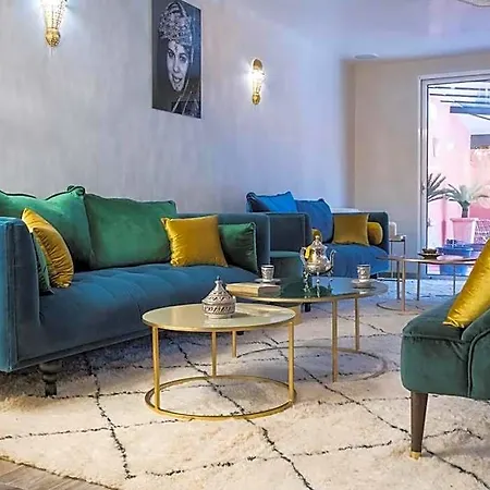 Les Portes De L'orient Riad Tours