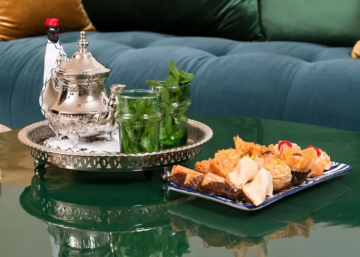 Les Portes De L'orient Riad Tours