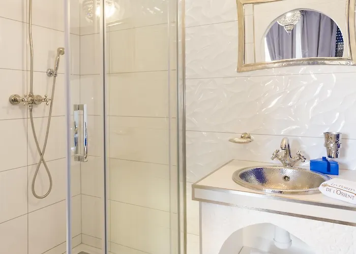 Riad Les Portes De L'orient 3*