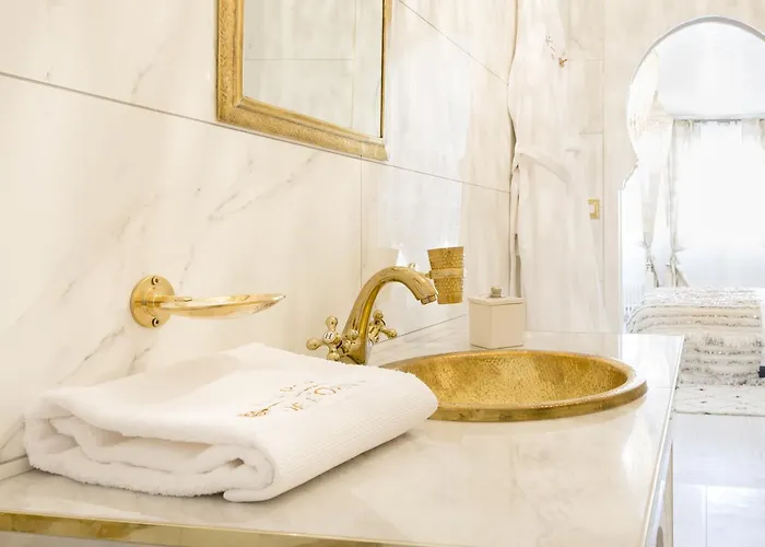 Les Portes De L'orient Riad 3*